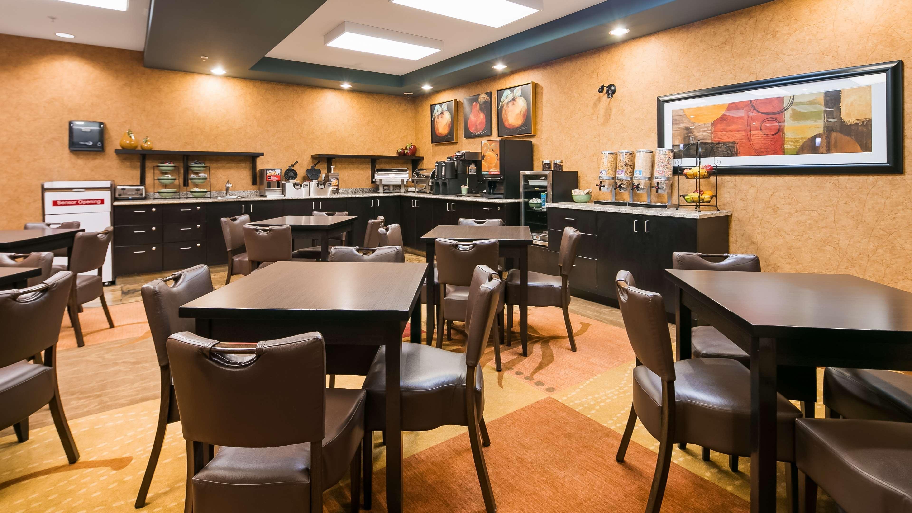 Best Western Wainwright Inn & Suites Exterior foto